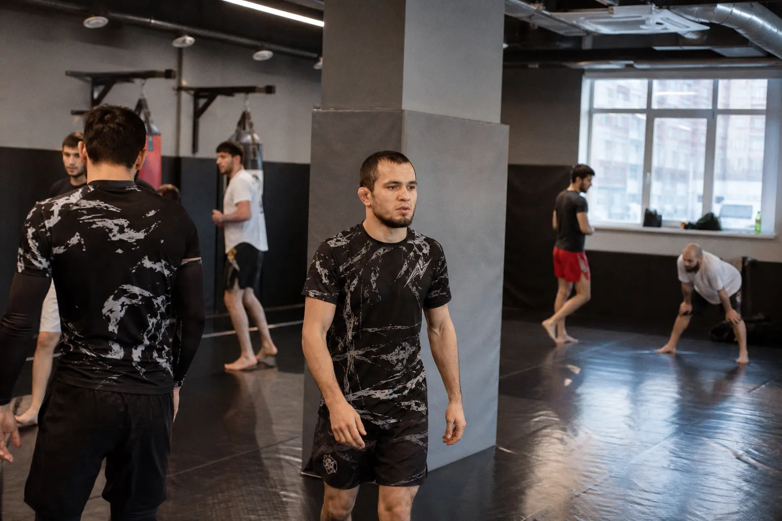 Глава UFC хочет подписать контракт с непобежденным Усманом Нурмагомедовым