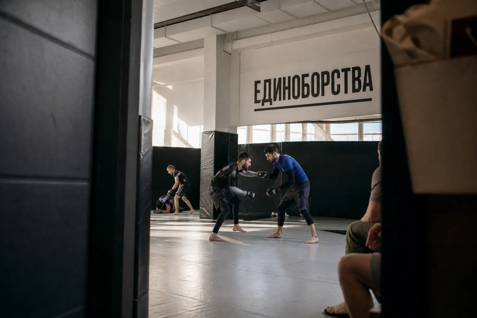 Ислам Махачев готовится к бою с Иэном Гэрри на UFC 330: тактика и спарринг-партнёры
