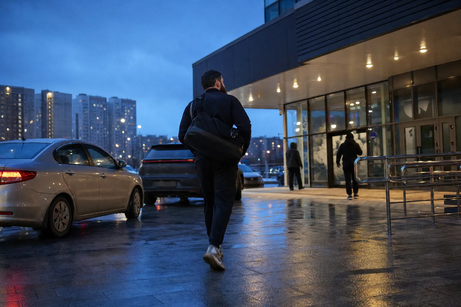 Магомед Зайнуков открыл счет побед в UFC: что известно о первом выступлении