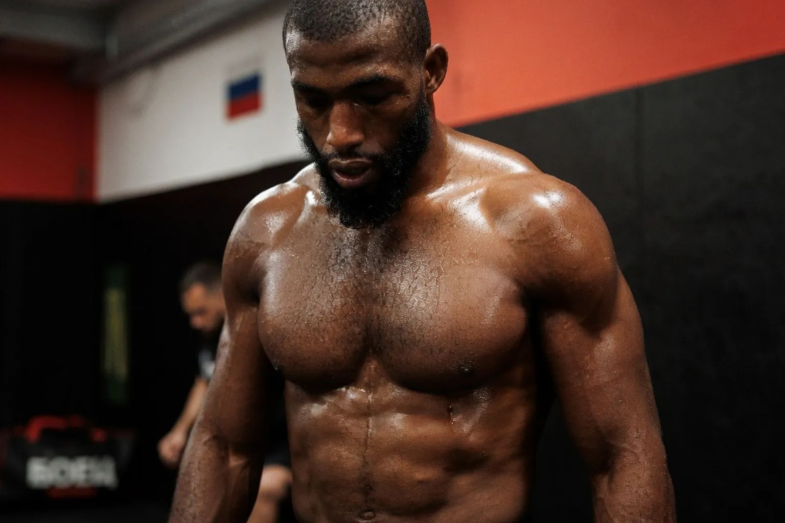 Саладин Парнасс нацелился на бой с Усманом Нурмагомедовым после UFC Paris